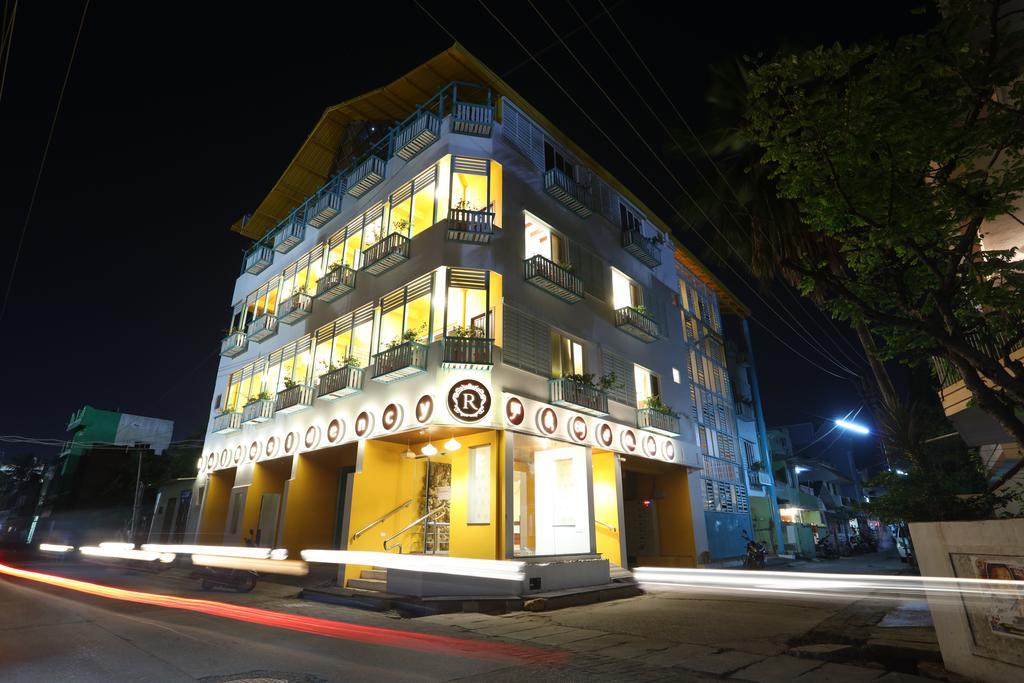 Raj Residency Hotel Пондичери Екстериор снимка